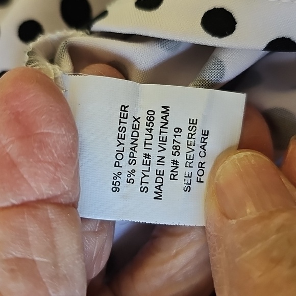 Polka Dot Women's Top By Notations. Cap Sleeve. Size 3x. - Picture 7 of 8